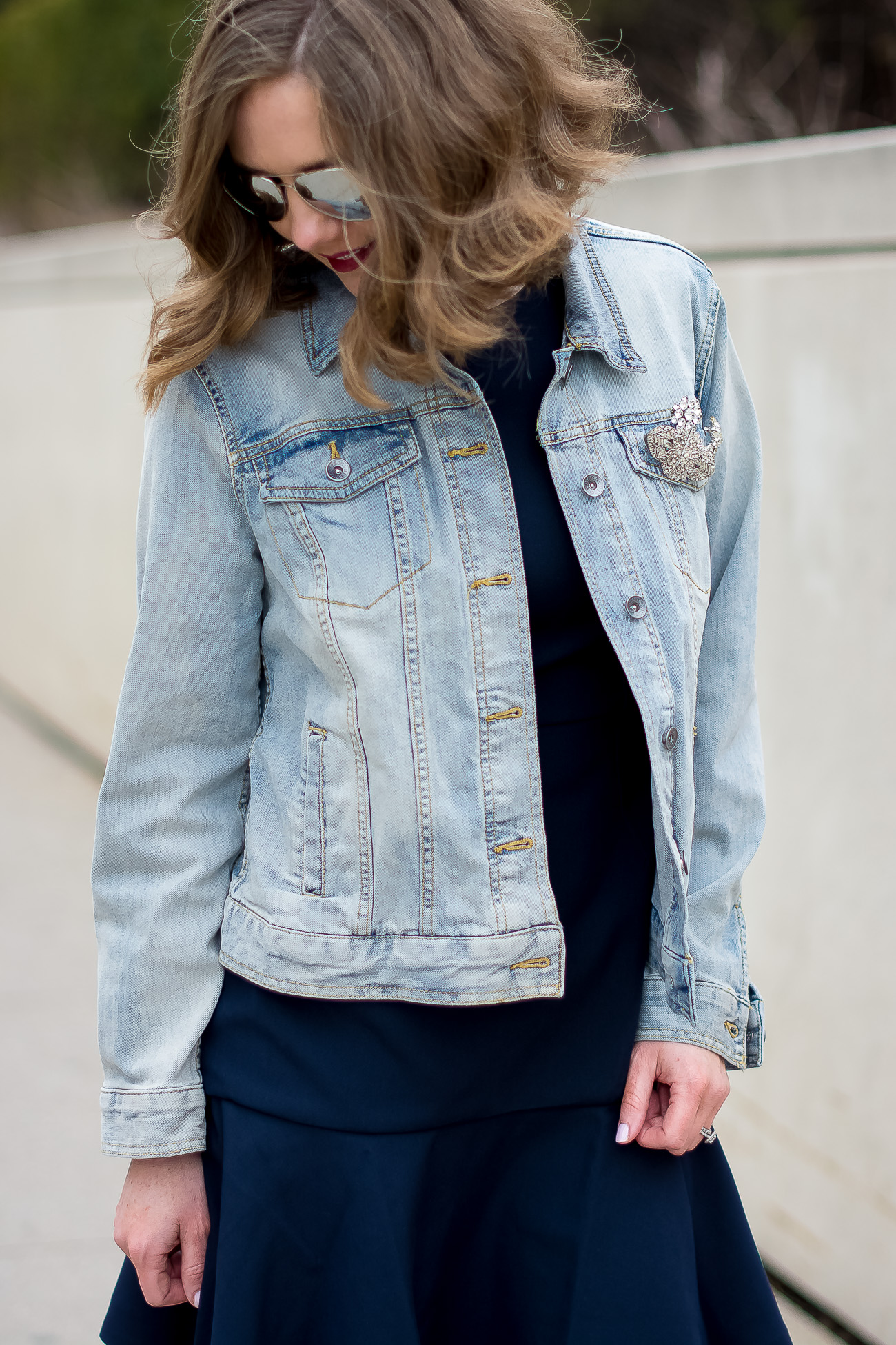 target-light-wash-denim-jacket-banana-republic-fit-and-flare-dress-vintage-rhinestone-brooches-mirrored-aviators-vintage-meets-modern-outfit-6
