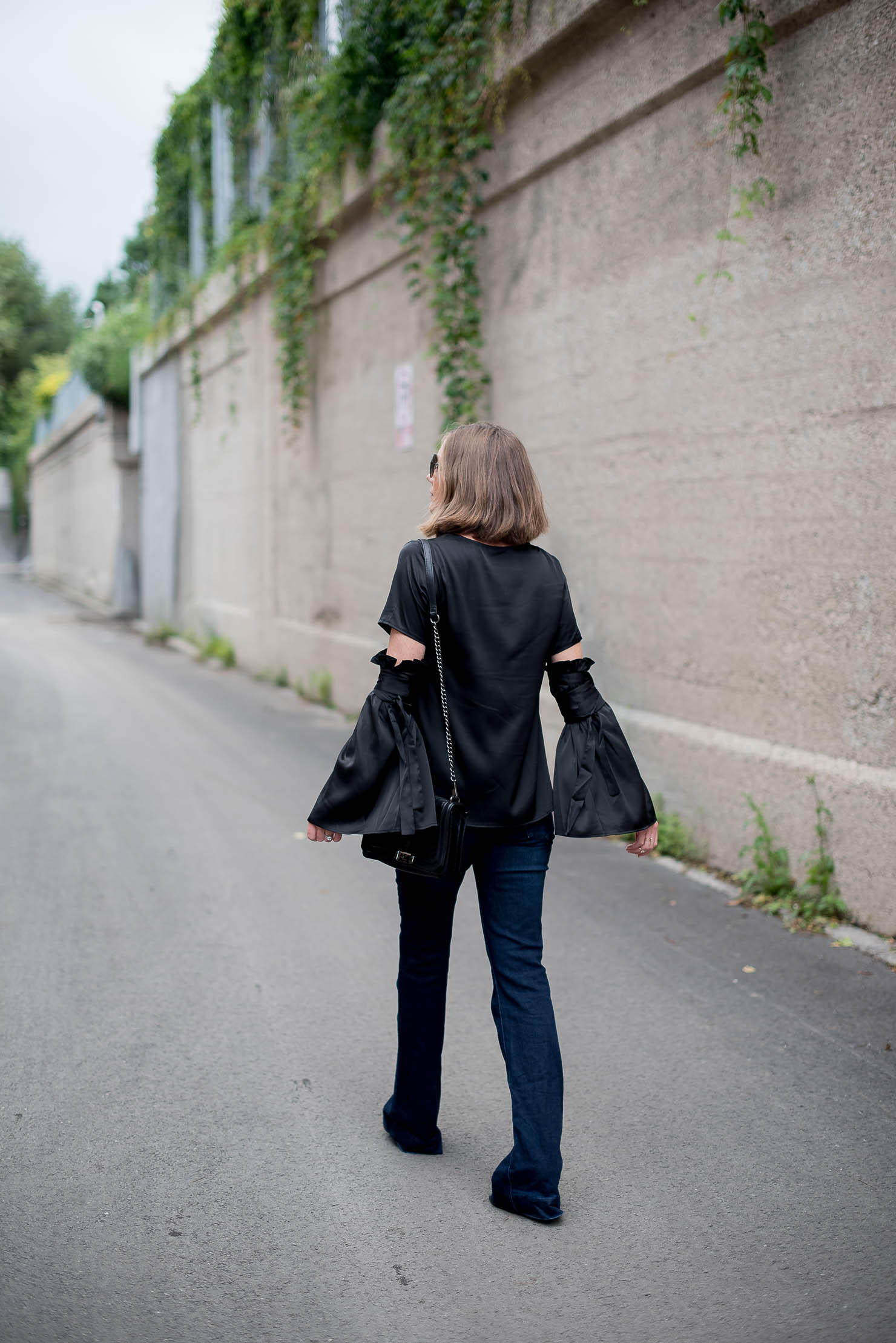 shein-blck-satin-bell-sleeve-blouse-with-ribbobs-dark-wash-flared-jeans-fall-trends-2016-monochromatic-fashion-look-for-less