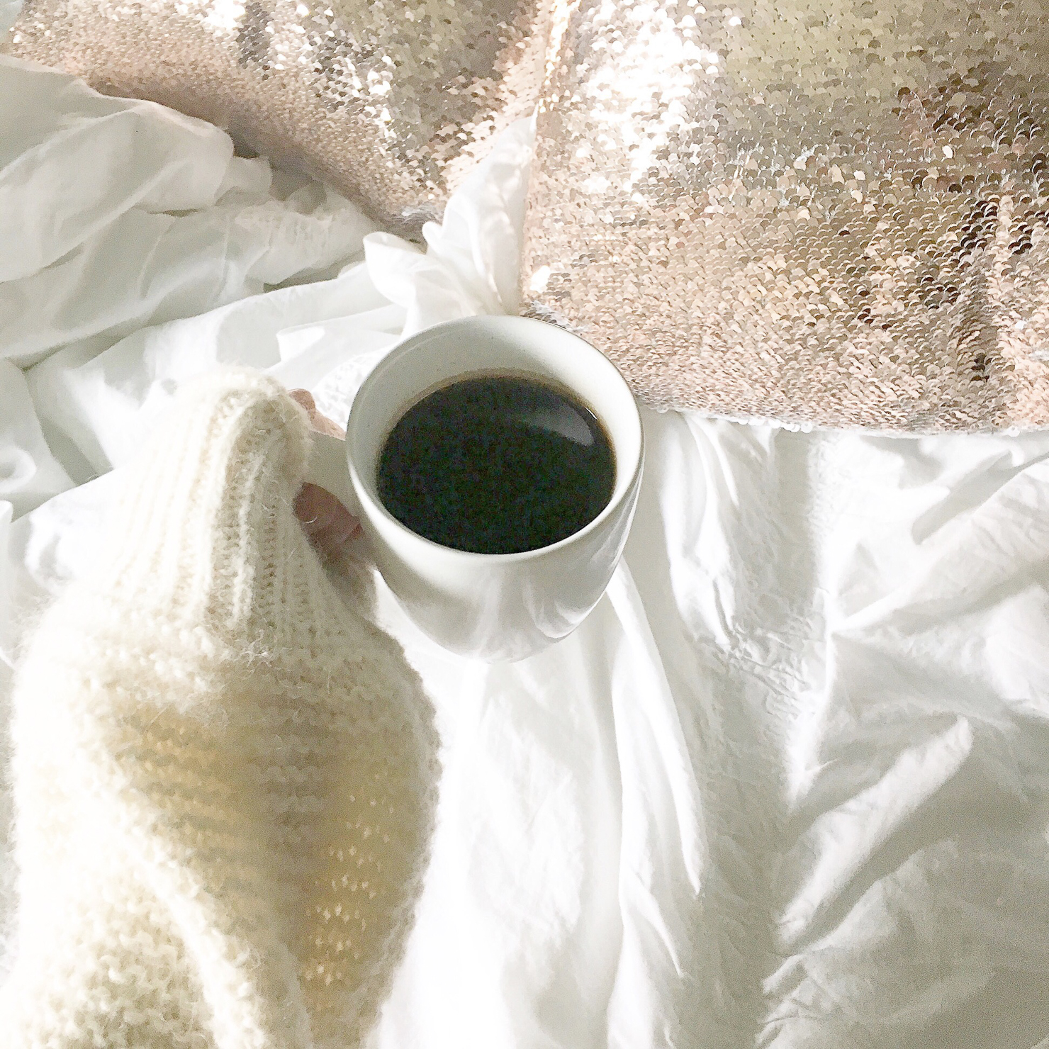 instagram-cozy-coffee-sequin-throw-pillows