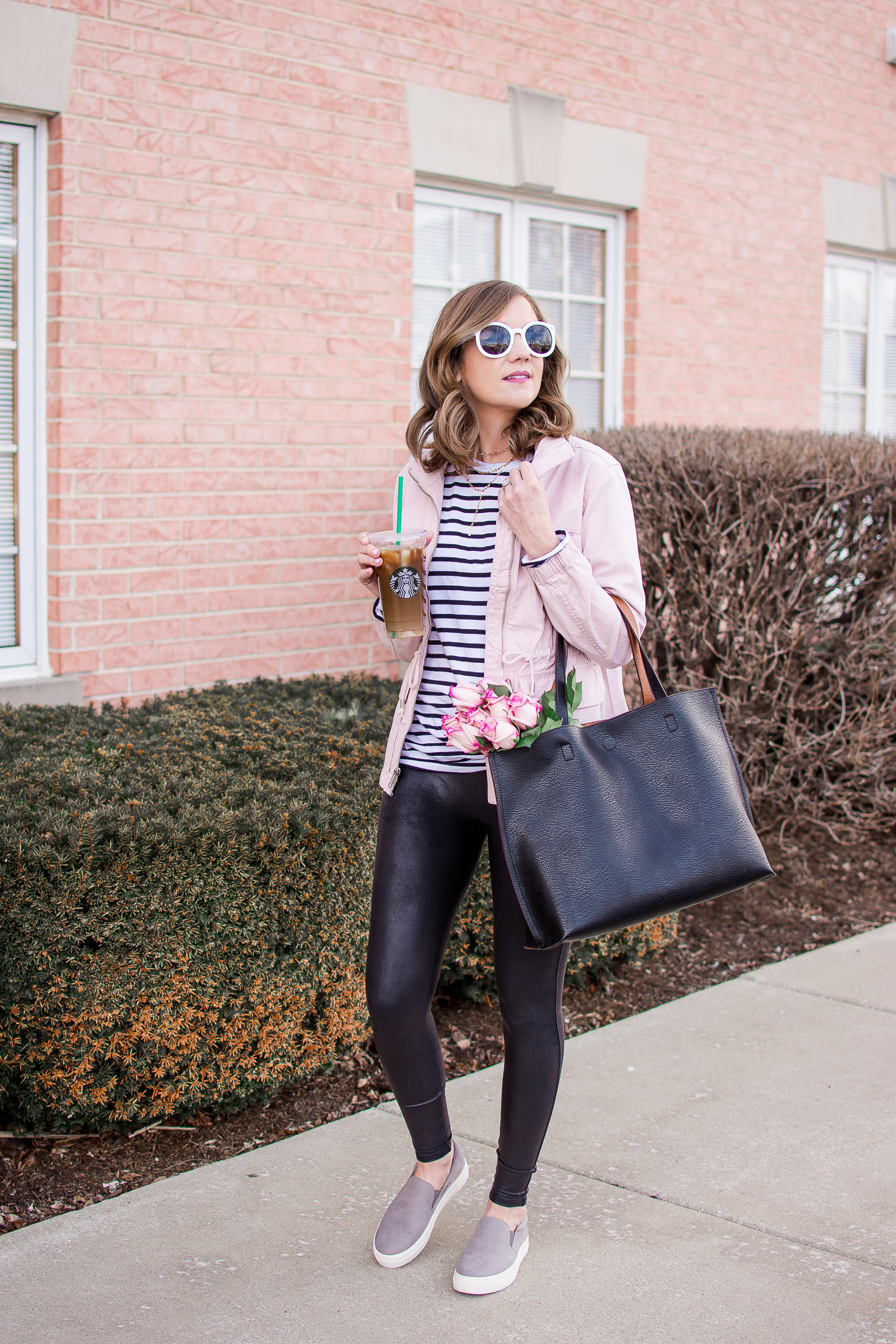 How To Wear Faux Leather Leggings In The Summer