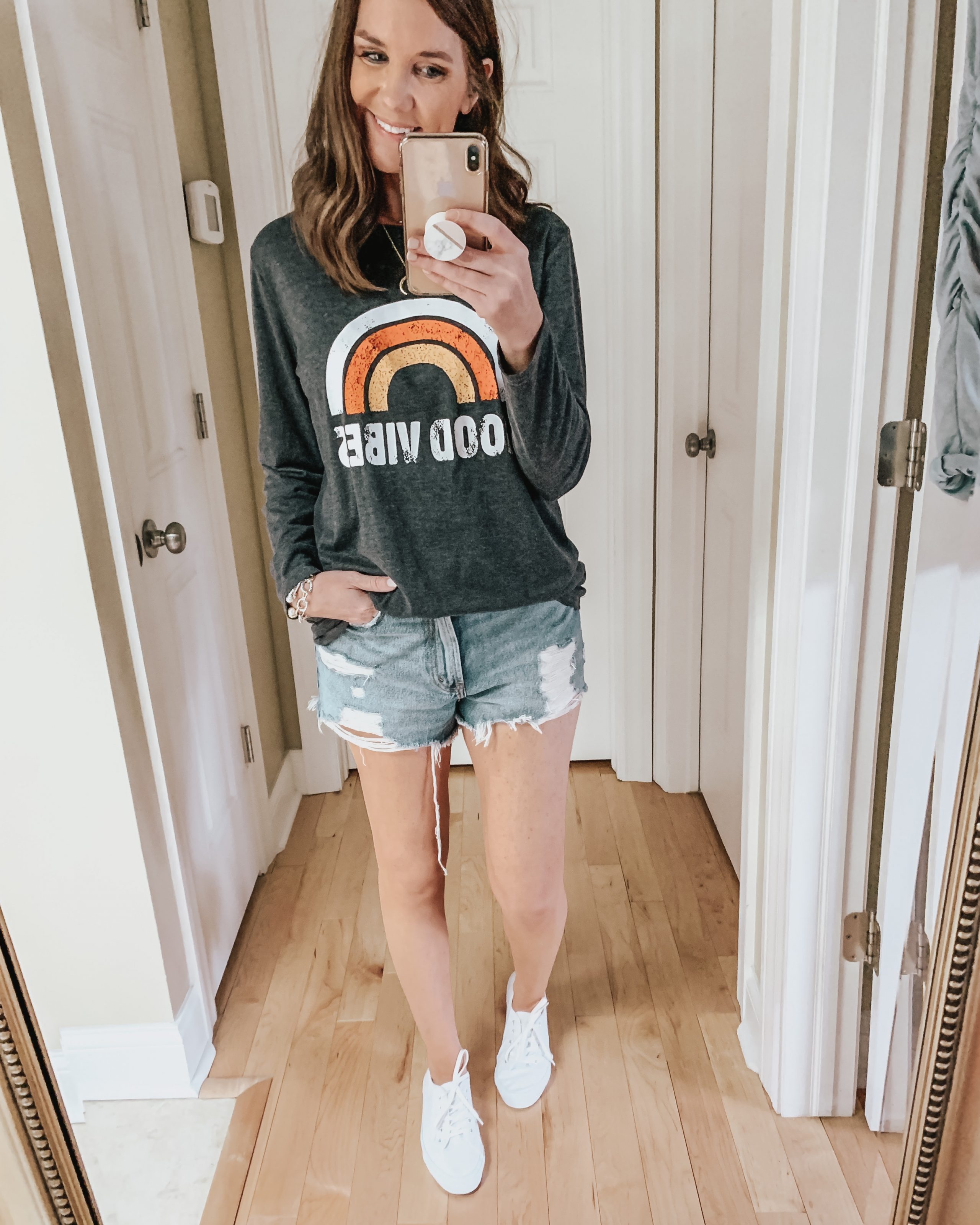 Amazon Good Vibes tee
