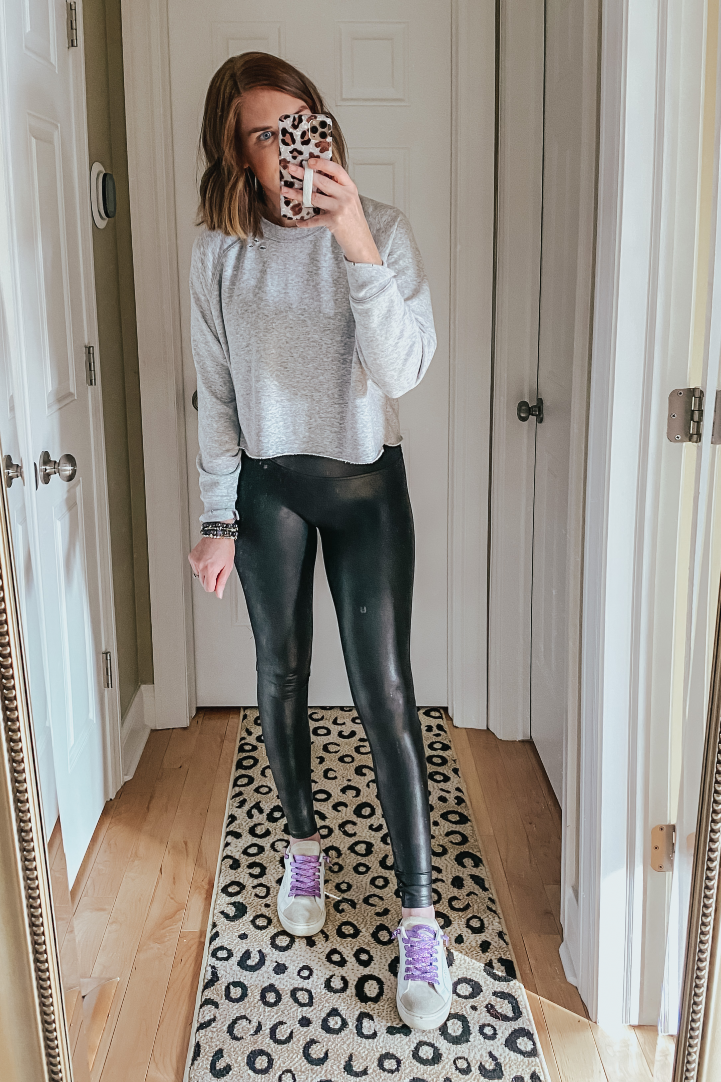 SPANX LEGGINGS REVIEW SIZING AND HOW TO STYLE 